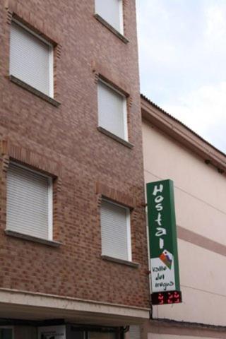 Hostal Valle Del Iregua 알벨다데이레과 외부 사진